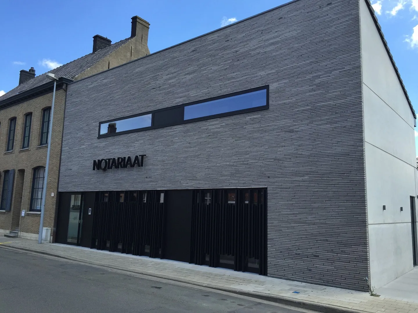 MIEKE VANHIXE & MELISSA HUYGHE